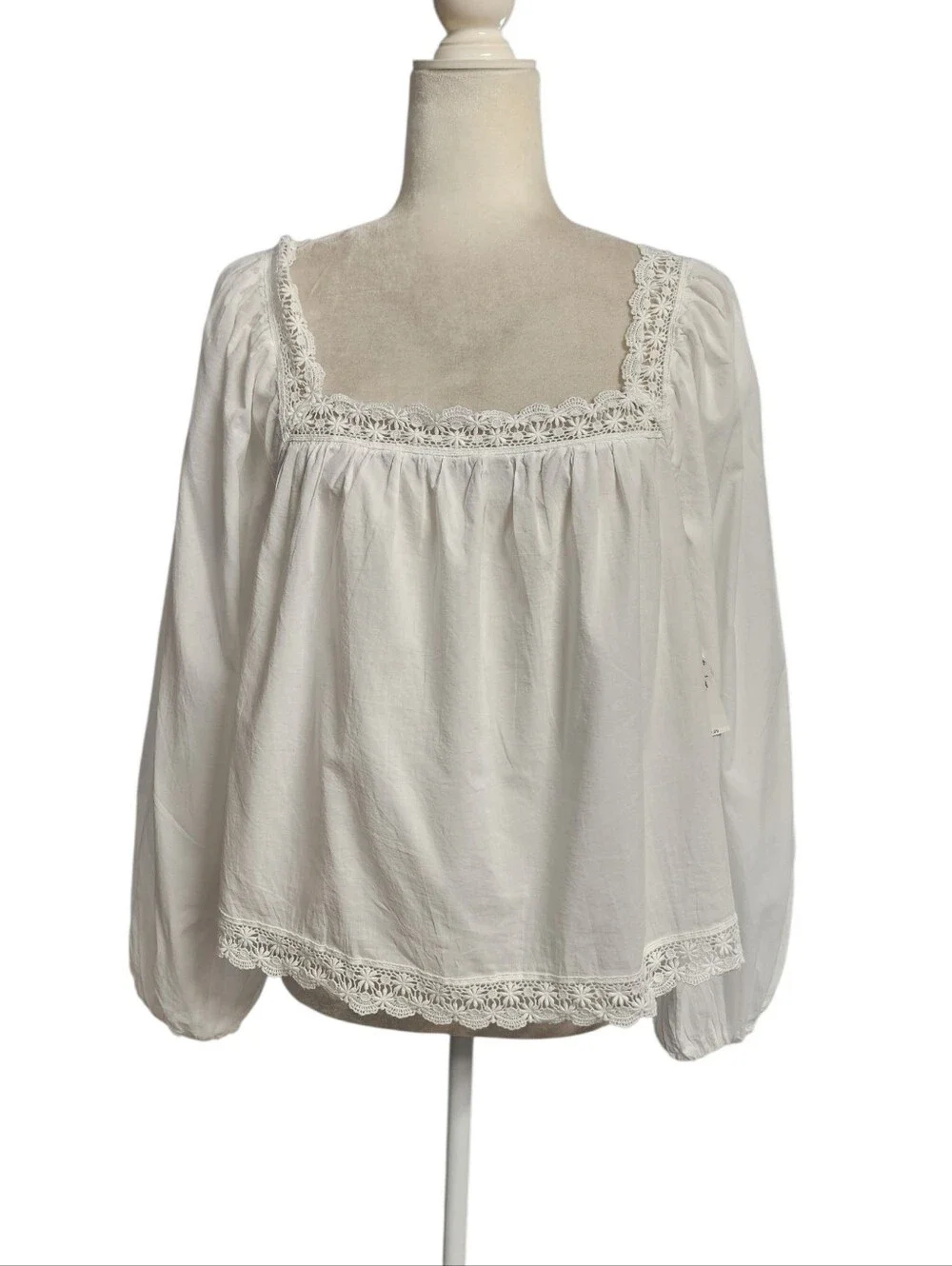 Old Navy White Lace-Trim Square Neck Blouse Size Medium